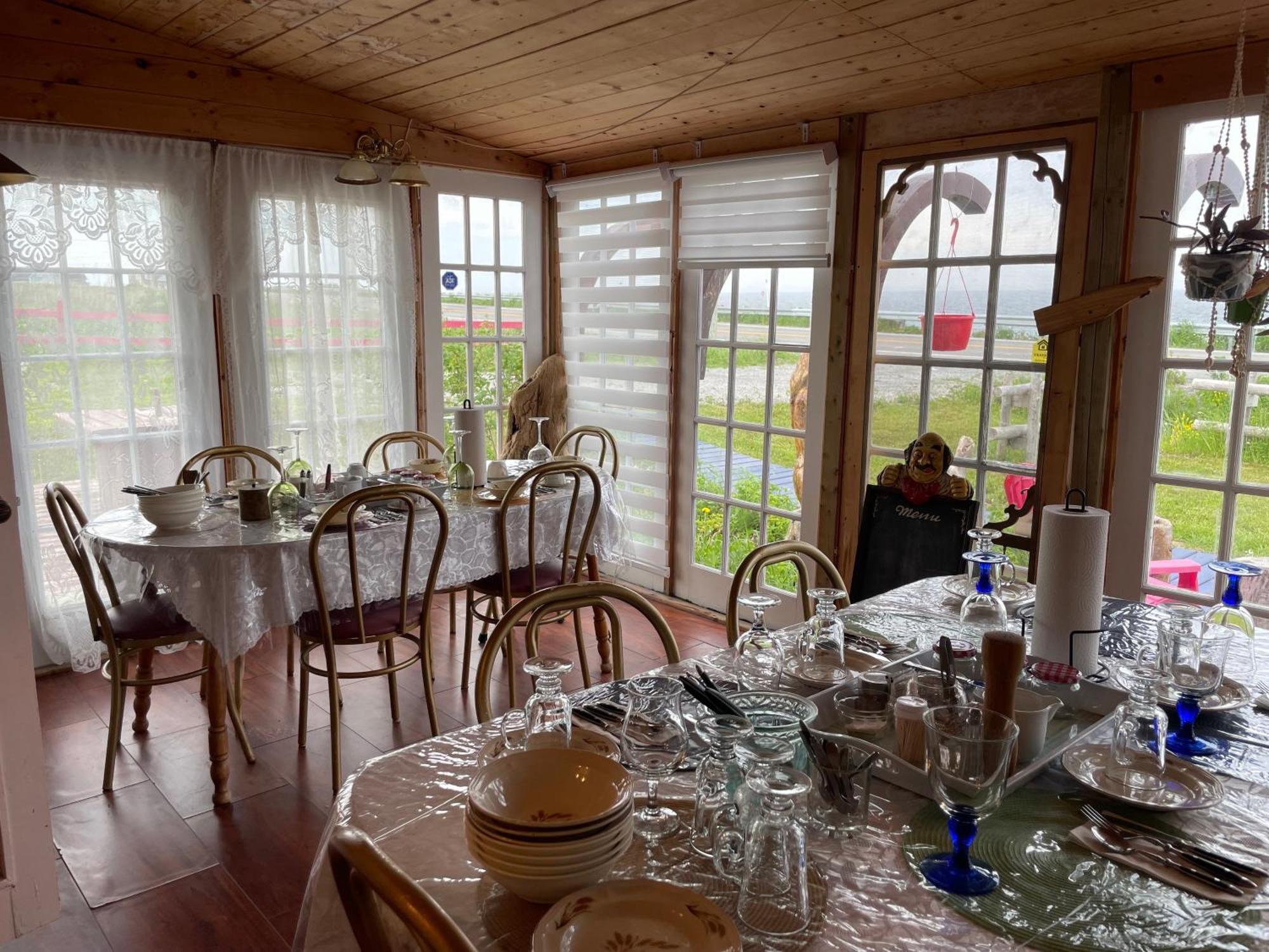Gite La Belle Forillonne Chambre Bleu Ciel Gaspé Esterno foto